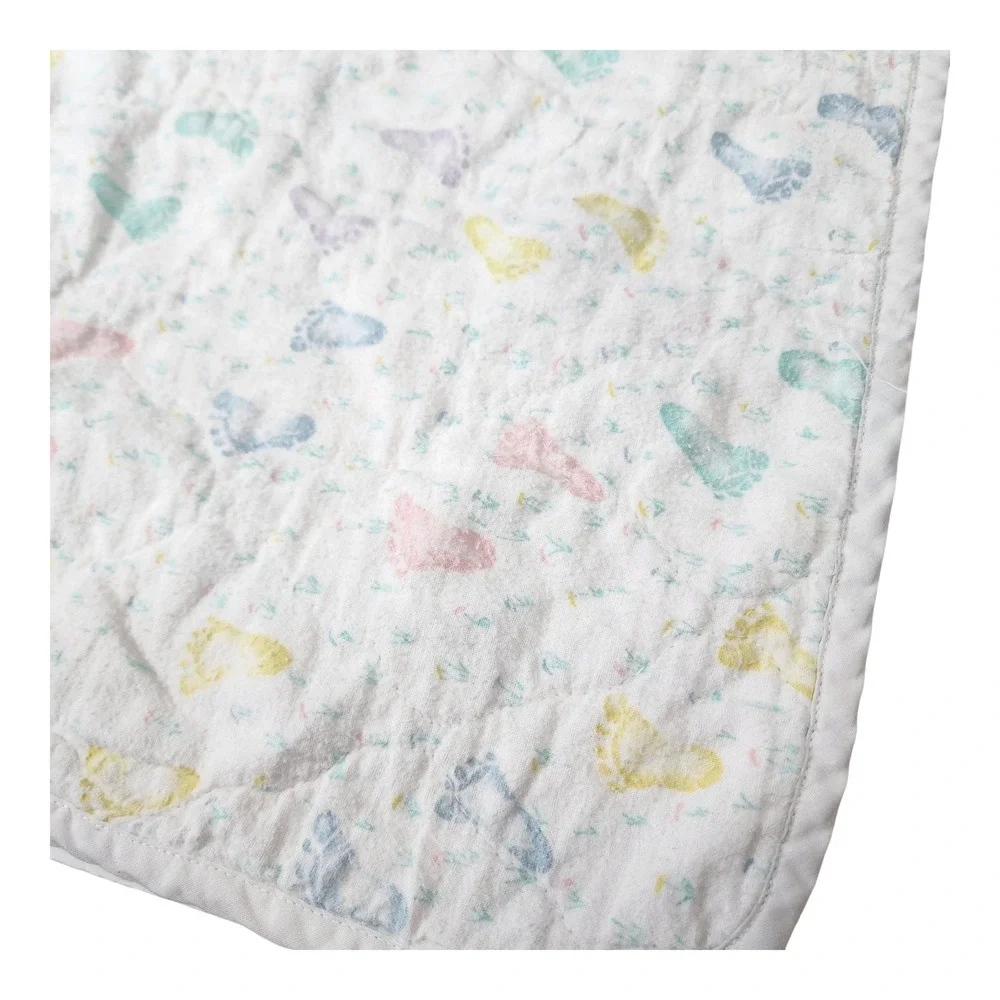 Vintage Teddy Bear Nursery Baby Quilt Reversible Footprint Grid Pastel 38x32